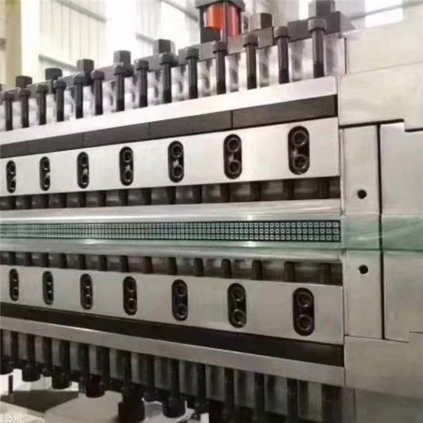 Multiwall PP Hollow Section Plate Extrusion Line Used For Fruit Folding Boxes